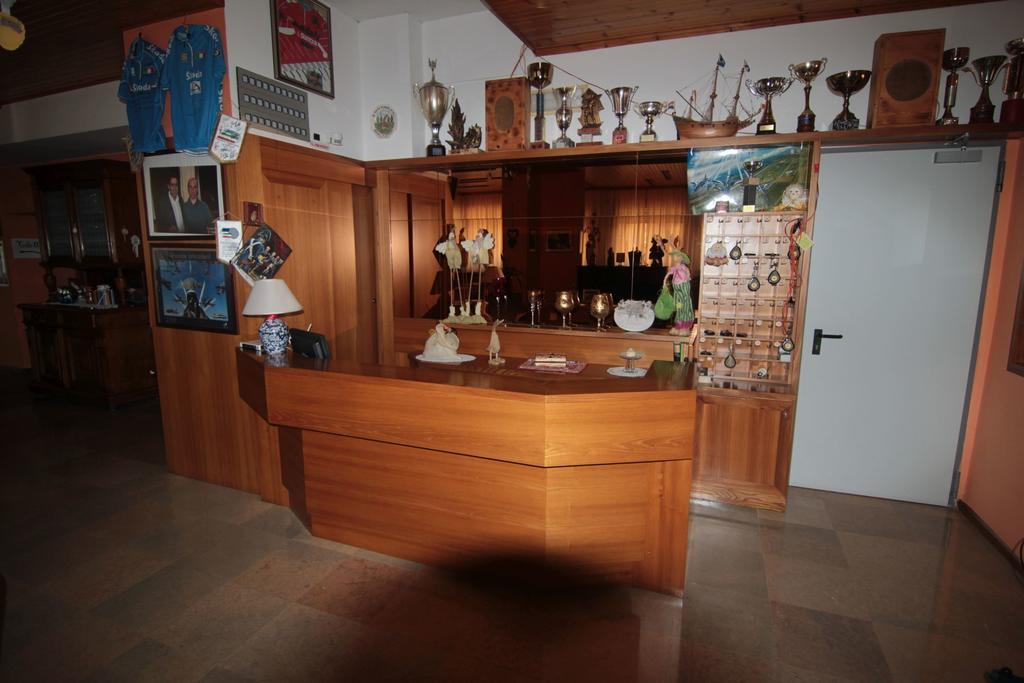 Albergo Trieste Tambre dʼAlpago Zewnętrze zdjęcie