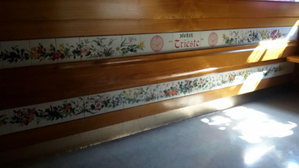 Albergo Trieste Tambre dʼAlpago Pokój zdjęcie