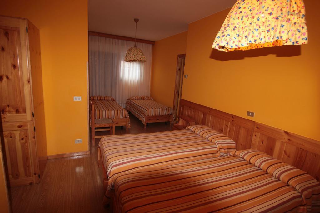 Albergo Trieste Tambre dʼAlpago Pokój zdjęcie