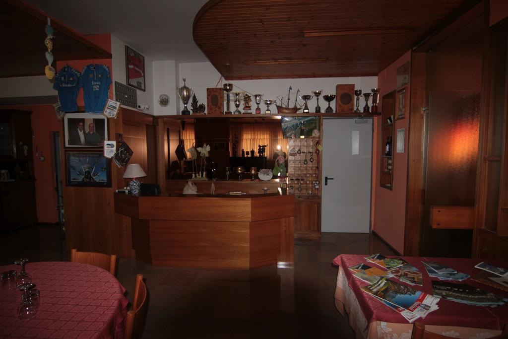 Albergo Trieste Tambre dʼAlpago Zewnętrze zdjęcie