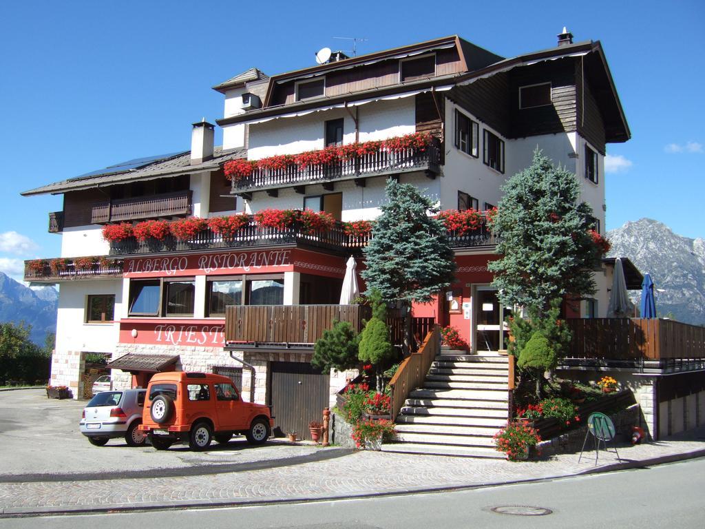 Albergo Trieste Tambre dʼAlpago Zewnętrze zdjęcie